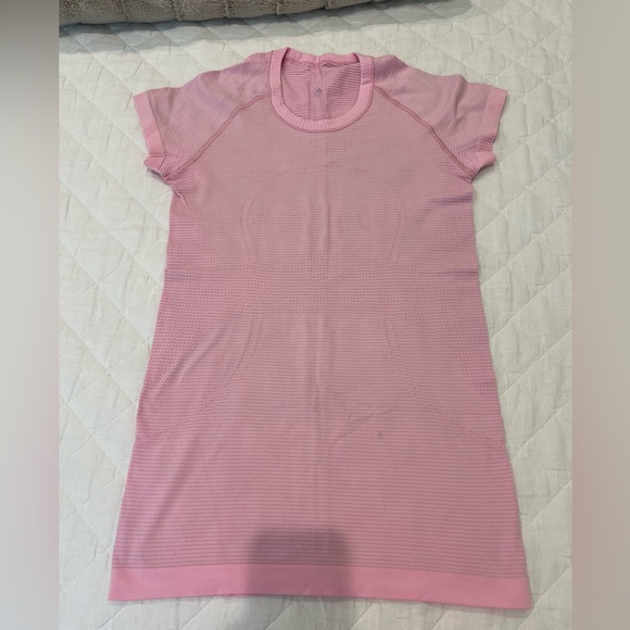 lululemon athletica Pink Tunic Top - Picture 1 of 2